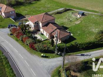 Vente maison 6 pièces Buros 64