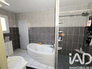 Vente maison 8 pièces