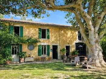 Maison 9 pièces 275 m² · à Cabannes · 275 m² · 1 038 000 €
