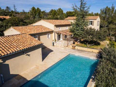 Vente maison 9 pièces Cabrières-d'Avignon 84
