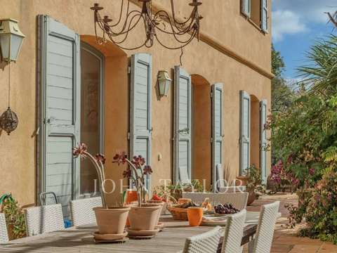 Vente maison 8 pièces Cabris 06