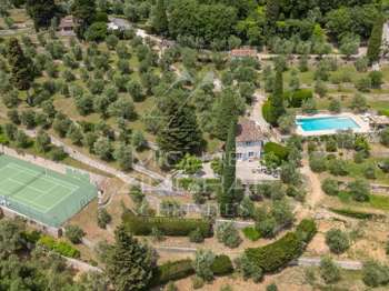 Maison 14 pièces 364 m² · à Cabris · 364 m² · 2 850 000 €