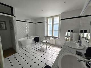Vente maison 12 pièces
