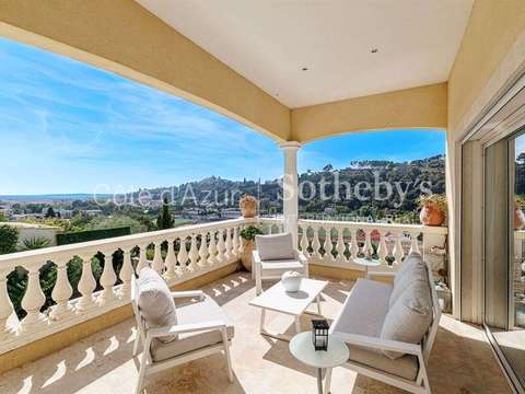 Vente maison 7 pièces Cagnes-sur-Mer 06