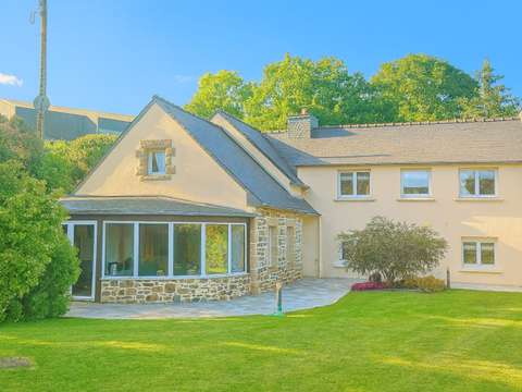 Vente maison 9 pièces Callac 22