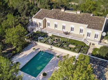 Vente maison 10 pièces Callas 83
