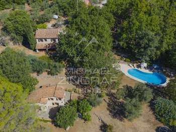 Maison 11 pièces 350 m² · à Callas · 350 m² · 1 895 000 €