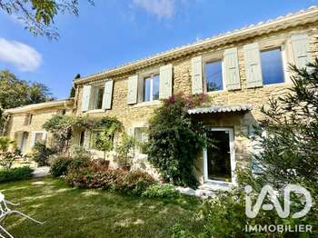 Vente Maison 6 chambresCamaret-sur-Aigues