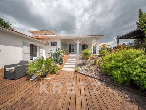 Vente maison 8 pièces Canéjan 33