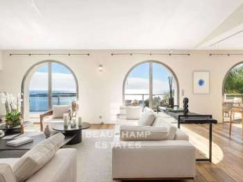Vente maison 6 pièces Cannes 06