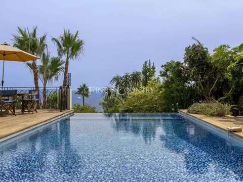 Vente maison 6 pièces Cannes 06