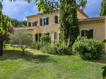 Maison 7 pièces 191 m² · à Carpentras · 191 m² · 649 000 €