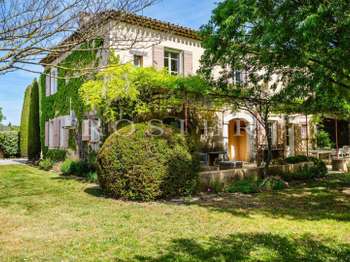 Maison 8 pièces 272 m² · à Carpentras · 272 m² · 875 000 €