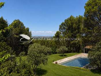 Maison 7 pièces 200 m² · à Carpentras · 200 m² · 750 000 €