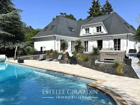 Vente maison 10 pièces Carquefou 44