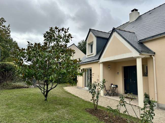 Maison 7 pièces 166 m² · à Carquefou · 166 m² · 549 000 €