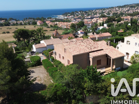 Vente maison 6 pièces Carqueiranne 83