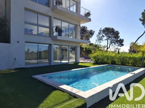 Vente maison 7 pièces Carqueiranne 83