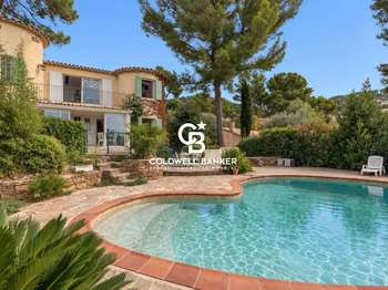 Vente Maison 5 chambresCarqueiranne