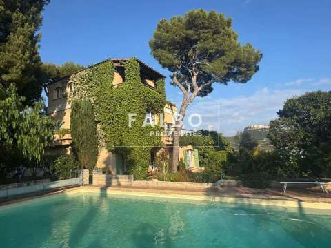 Vente maison 7 pièces Cassis 13