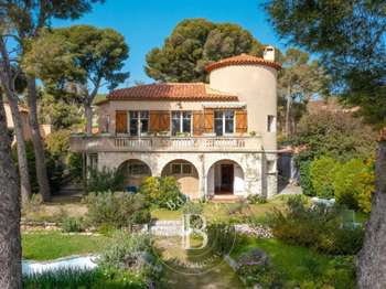 Vente maison 9 pièces Cassis 13
