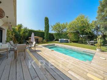 Maison 7 pièces 233 m² · à Cassis · 233 m² · 1 580 000 €