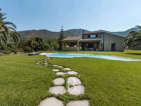 Vente maison 7 pièces Casta 2B