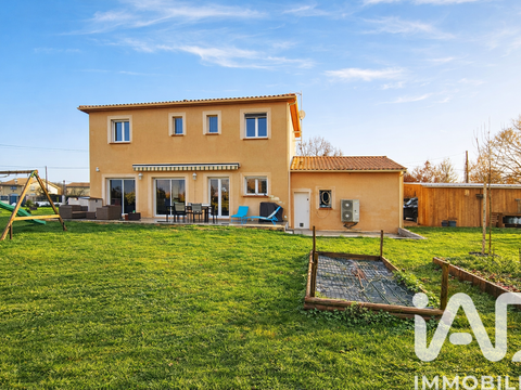 Vente maison 6 pièces Castelsarrasin 82