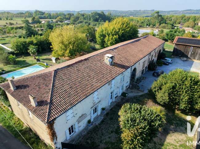Maison 13 pièces 557 m² · à Langon · 557 m² · 749 000 €