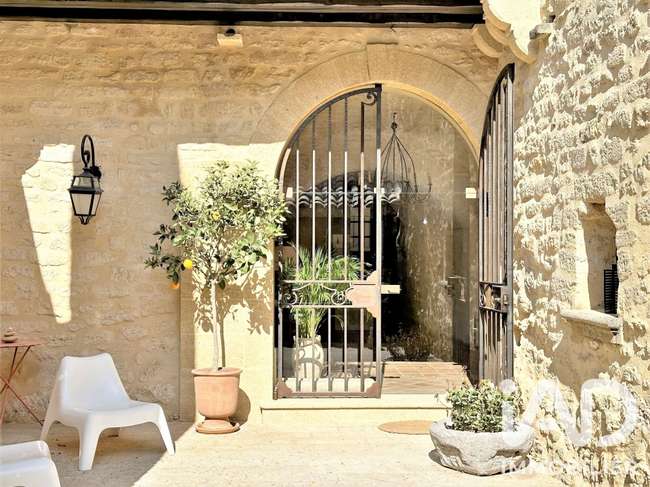 Maison 5 pièces 183 m² · à Castillon-du-Gard · 183 m² · 530 000 €