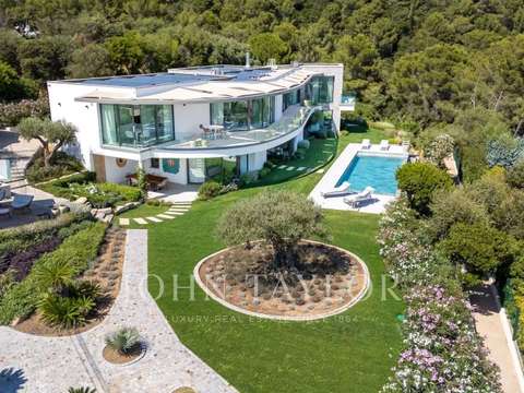 Vente maison 11 pièces Cavalaire-sur-Mer 83