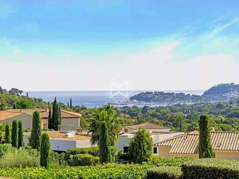 Vente maison 8 pièces Cavalaire-sur-Mer 83