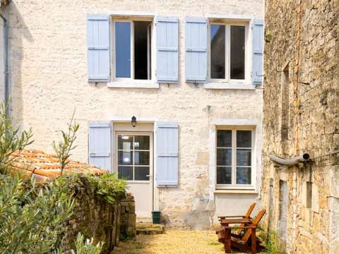 Vente maison 5 pièces Celles-sur-Belle 79