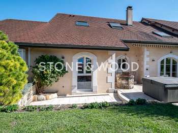 Vente maison 6 pièces Cernex 74