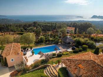 Vente Maison 4 chambresCeyreste