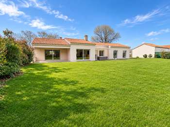 Maison 5 pièces 168 m² · à Challans · 168 m² · 478 200 €