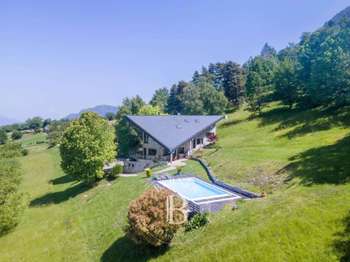 Maison 7 pièces 208 m² · à Chambéry · 208 m² · 780 000 €