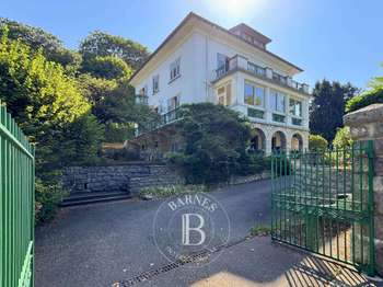 Maison 12 pièces 335 m² · à Chambéry · 335 m² · 1 050 000 €