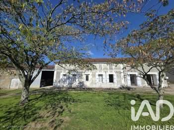 Vente maison 5 pièces Chamouillac 17