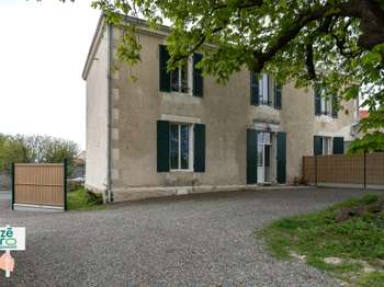 Vente maison 5 pièces Champagné-les-Marais 85