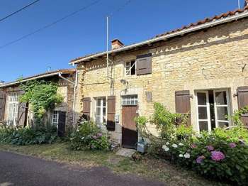Vente maison 9 pièces Champagne-Mouton 16