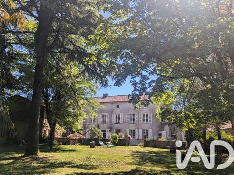 Vente maison 9 pièces Champdeniers-Saint-Denis 79