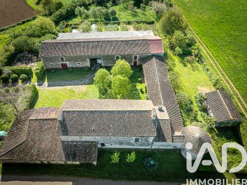 Vente maison 8 pièces Champdeniers-Saint-Denis 79