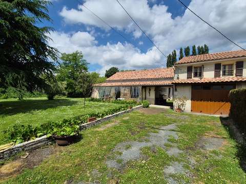 Vente maison 6 pièces Champdolent 17