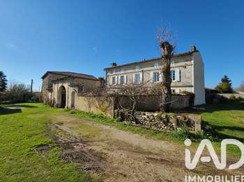 Vente maison 8 pièces Champniers 16