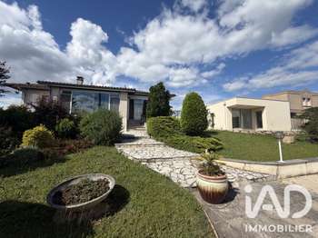 Vente maison 10 pièces Champniers 16
