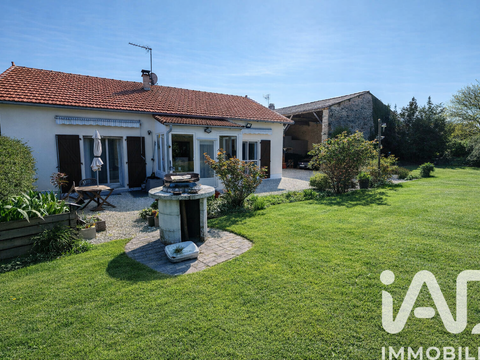 Vente maison 4 pièces Charmé 16