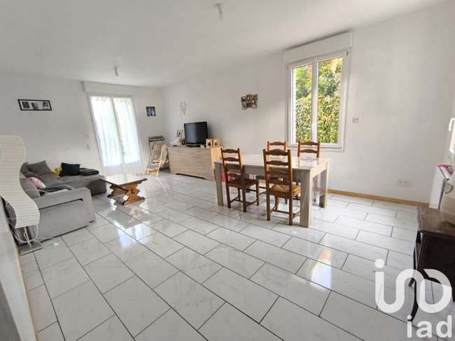 Maison 6 pièces 134 m² · à Charmont-sous-Barbuise · 134 m² · 199 000 €