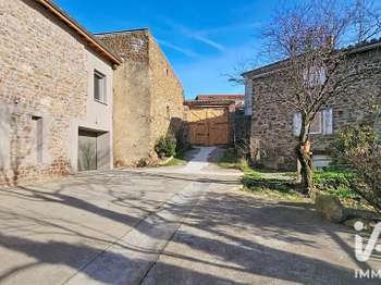 Vente maison 8 pièces Charnas 07