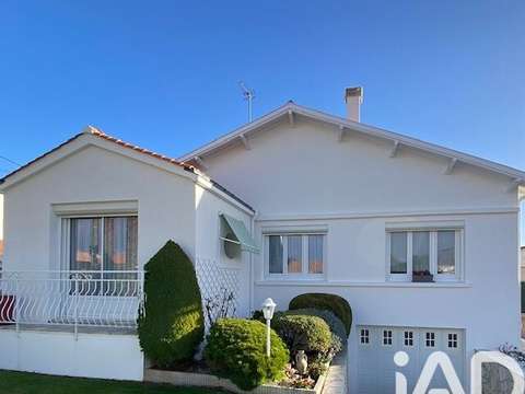 Vente maison 5 pièces Charron 17